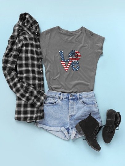 4th of July Love  T-SHIRT